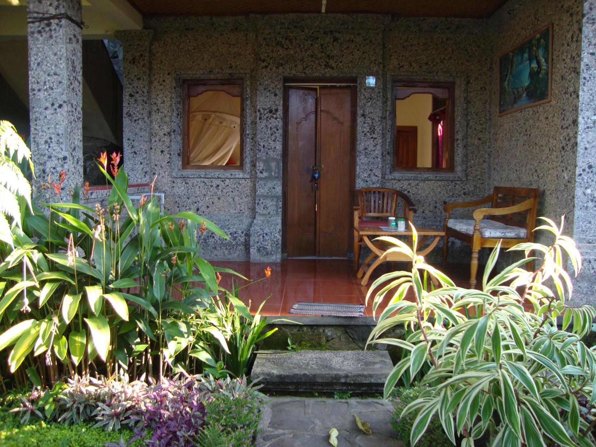 Gusti Home Stay Ubud Bilik gambar