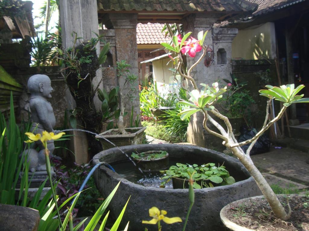 Gusti Home Stay Ubud Luaran gambar