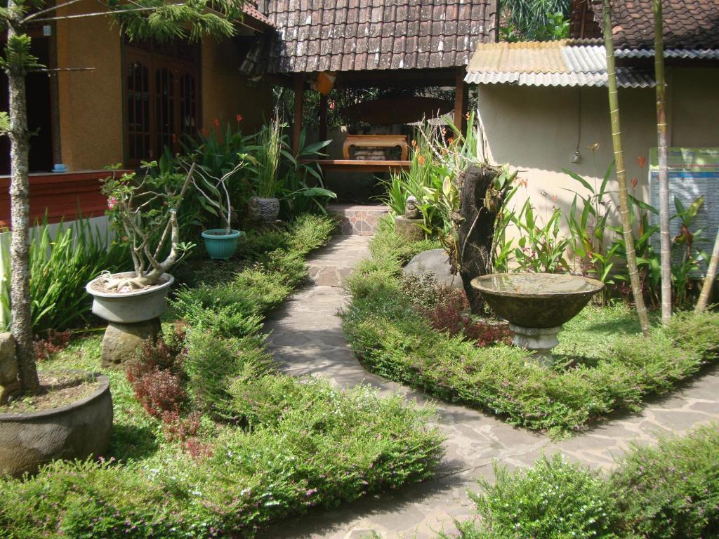 Gusti Home Stay Ubud Luaran gambar